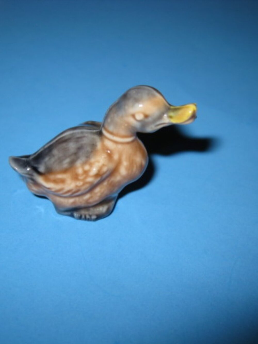 Duck Wade Red Rose Tea Figure Whimsie